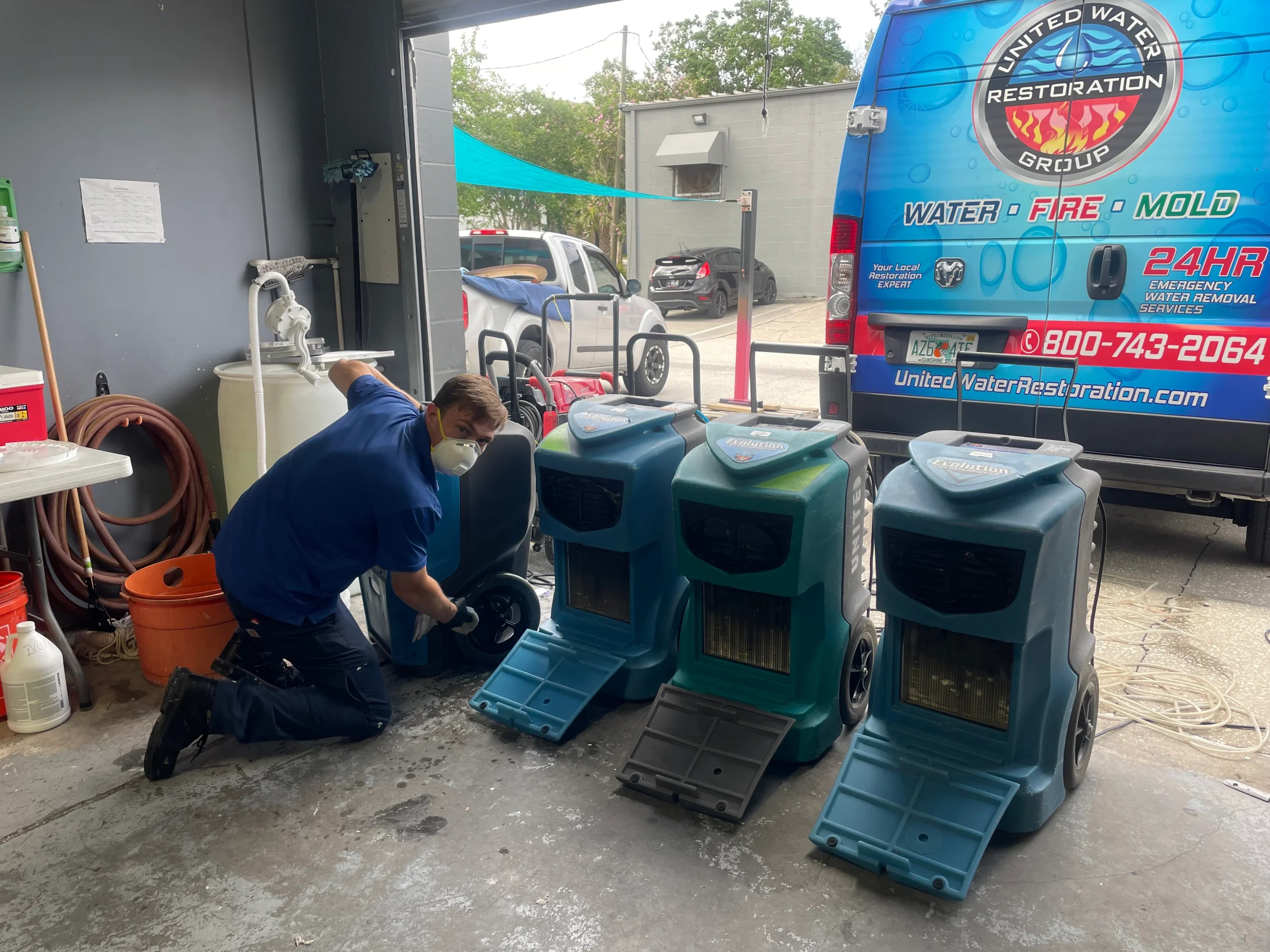 Winter-park-water-restoration-dehumidifier-cleaning
